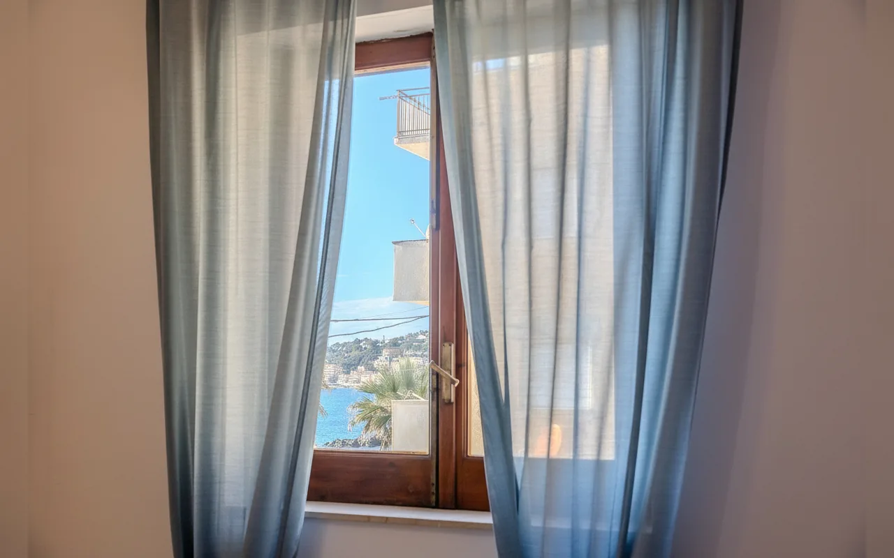 Camera con bagno privato — Casa Vacanza Marina di Palma, Marina di Palma (Sicilia) (foto 33)